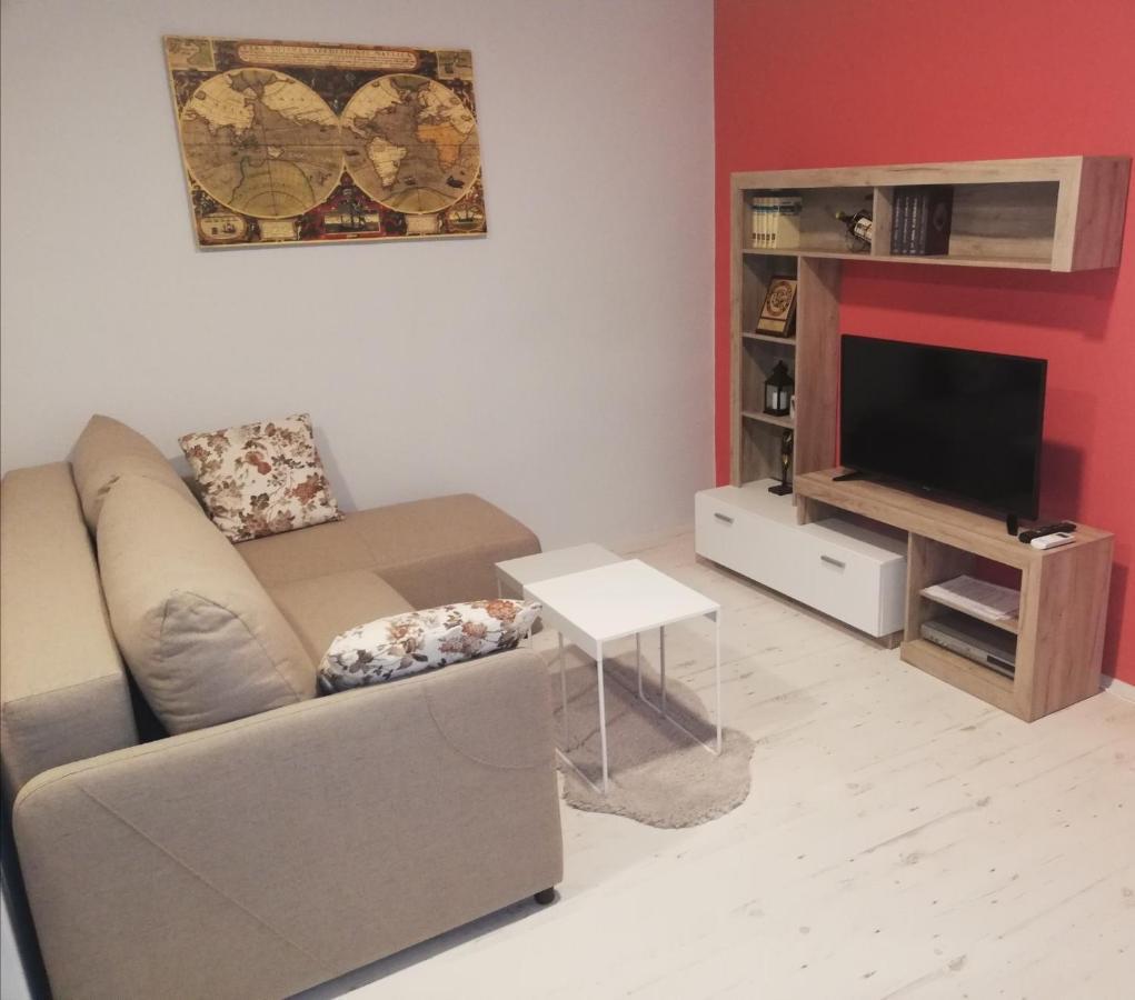 סובוטיקה Apartman Park מראה חיצוני תמונה