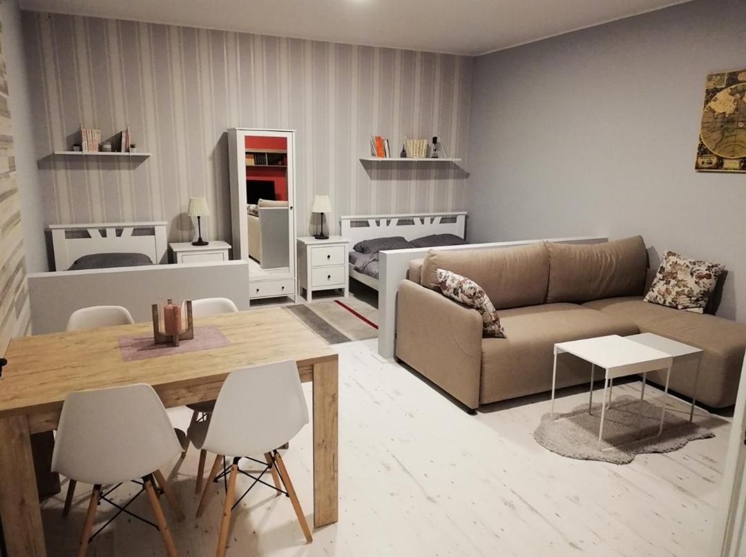 סובוטיקה Apartman Park מראה חיצוני תמונה