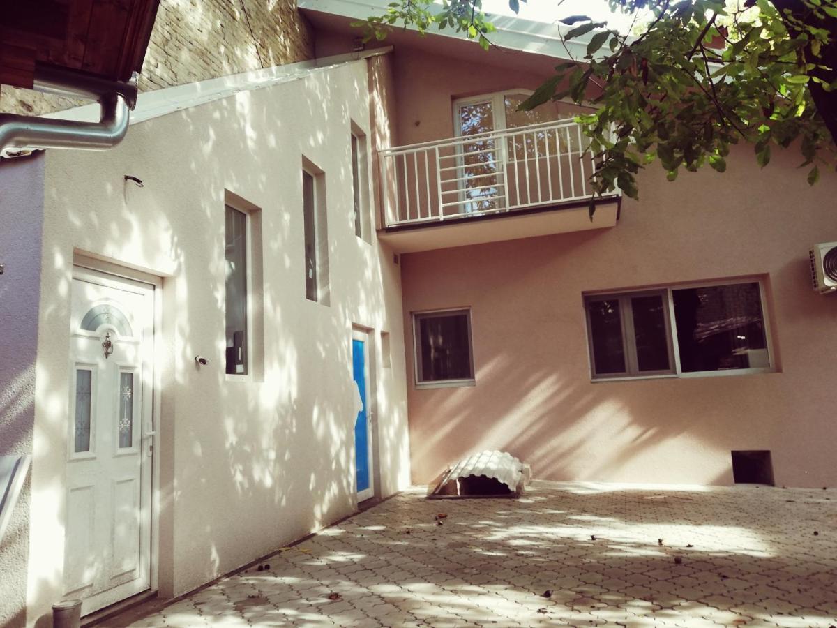 סובוטיקה Apartman Park מראה חיצוני תמונה